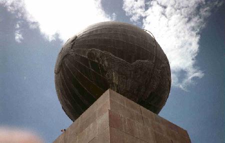 Mitad_del_Mundo