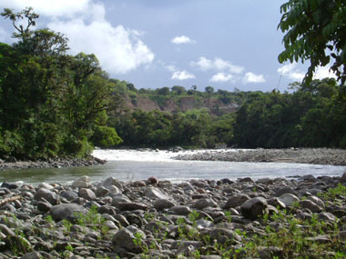 rafting in Ecuador