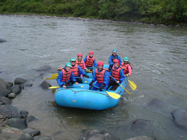 rafting in Ecuador